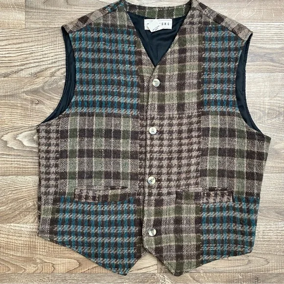 Vintage Tweed Wool Plaid Sweater Vest - Picture 14 of 14